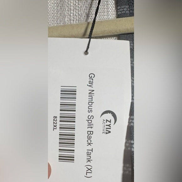 ZYIA Gray Striped Tank Top size XL - Picture 3 of 3